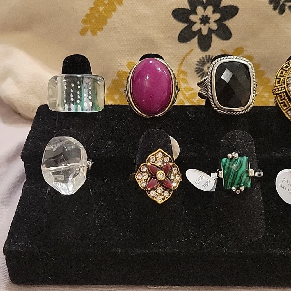 Various RINGS on Sale - Picture 2 of 4